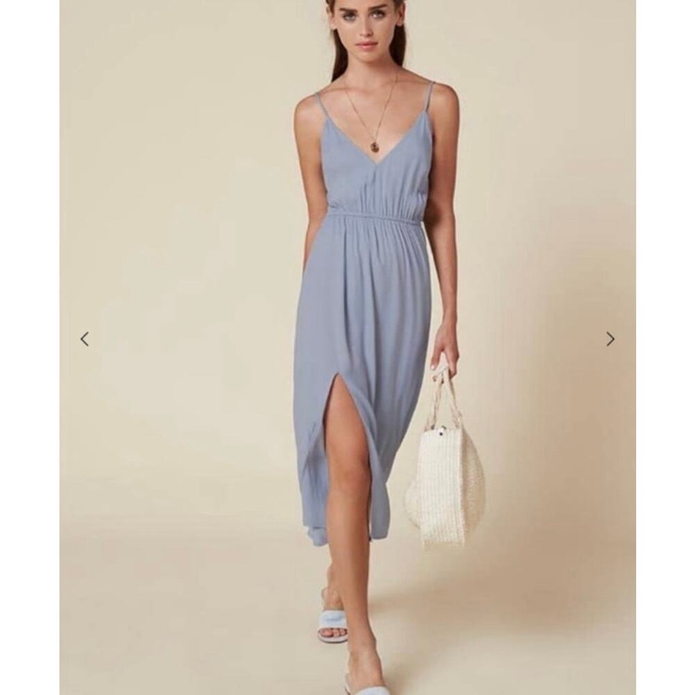 $218 Reformation Kinsley Midi Dress in Light Blue - L